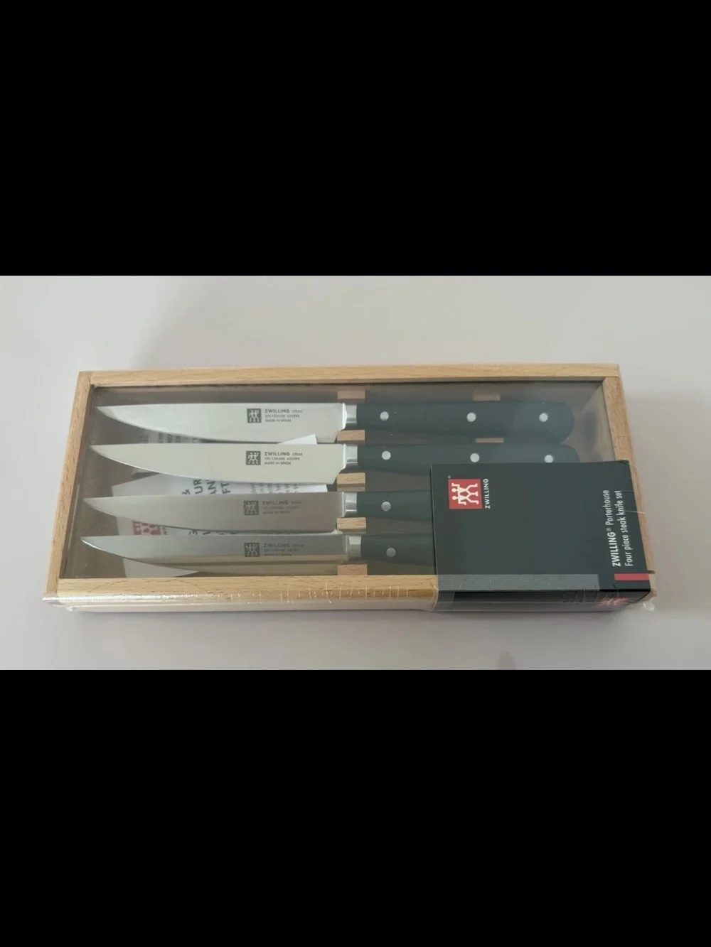 New ZWILLING J.A. Henckels Porterhouse Steak Knife Boxed Set Stainless Blades Bl